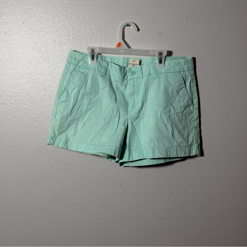 Magellan Outdoors Chino Classic Mint Green Women's Shorts‎ size 8